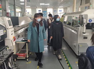 水利部水文仪器及岩土工程仪器质量监督检验测试中心专家到公司调研