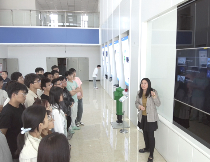 校企交流搭建创新发展新平台